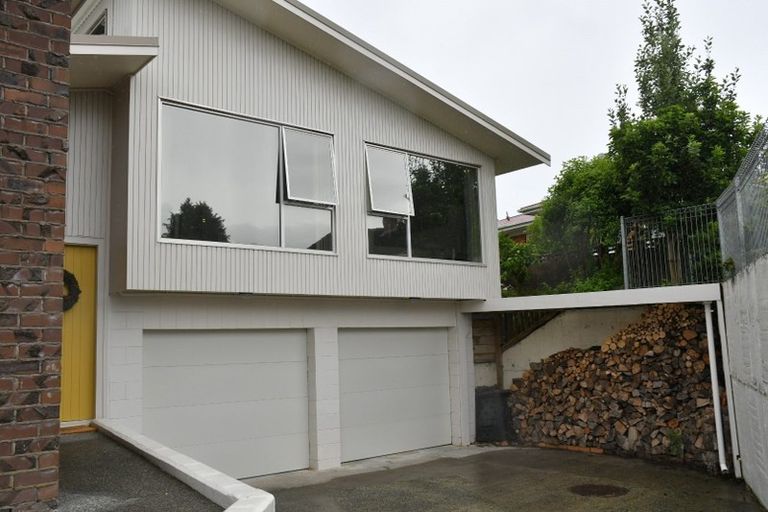 Photo of property in 16 Chedworth Avenue, Chedworth, Hamilton, 3210