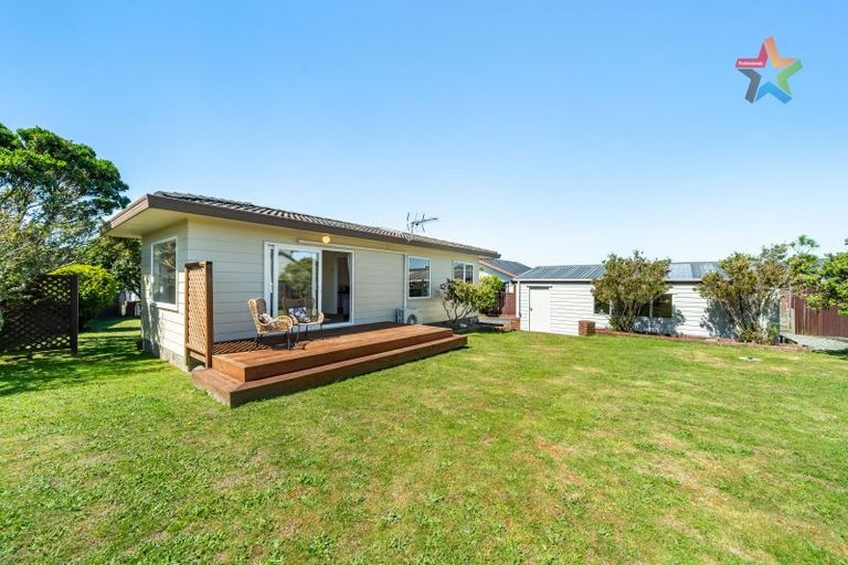 Photo of property in 11 Jasmine Grove, Maungaraki, Lower Hutt, 5010