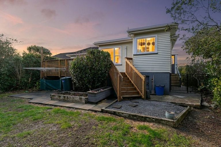 Photo of property in 28 Prospect Terrace, Johnsonville, Wellington, 6037
