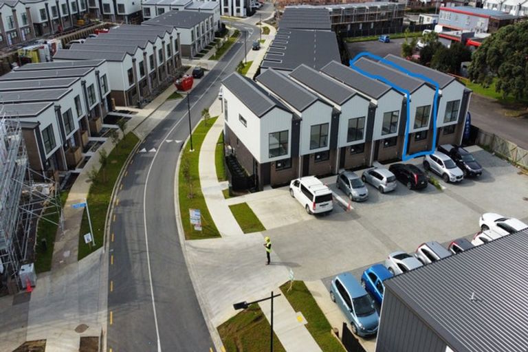 Photo of property in 21 Huri Street, Mangere Bridge, Auckland, 2022