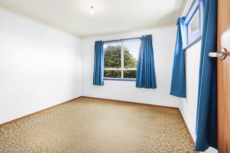 Photo of property in 14 Liston Crescent, Hillcrest, Hamilton, 3216