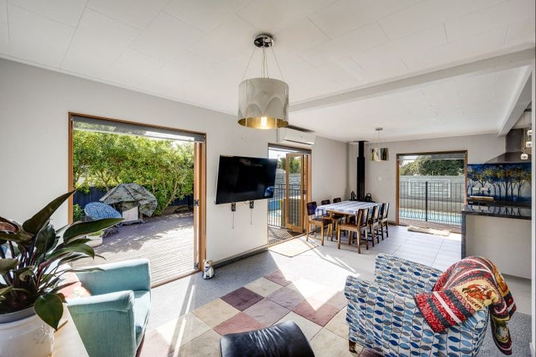 Photo of property in 54 Le Quesne Road, Bay View, Napier, 4104