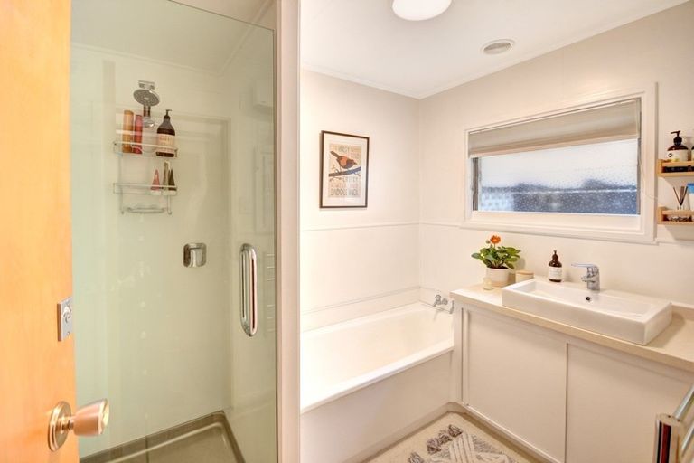 Photo of property in 8 Irvine Road, The Cove, Dunedin, 9077