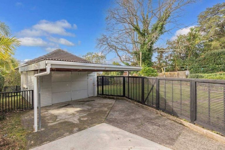 Photo of property in 4 Exmouth Road, Northcote, Auckland, 0627
