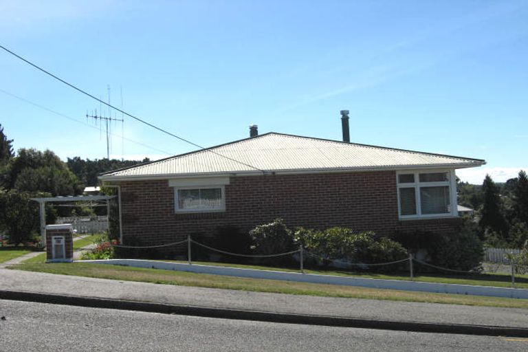 Photo of property in 16 Hewlings Street, Geraldine, 7930