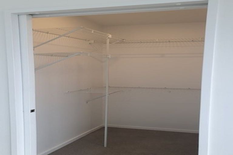 Photo of property in 15/62 Spenmoor Street, Newlands, Wellington, 6037