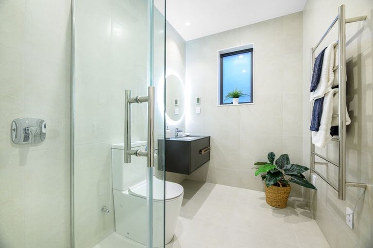 Photo of property in 49 Kewa Road, Albany Heights, Auckland, 0632