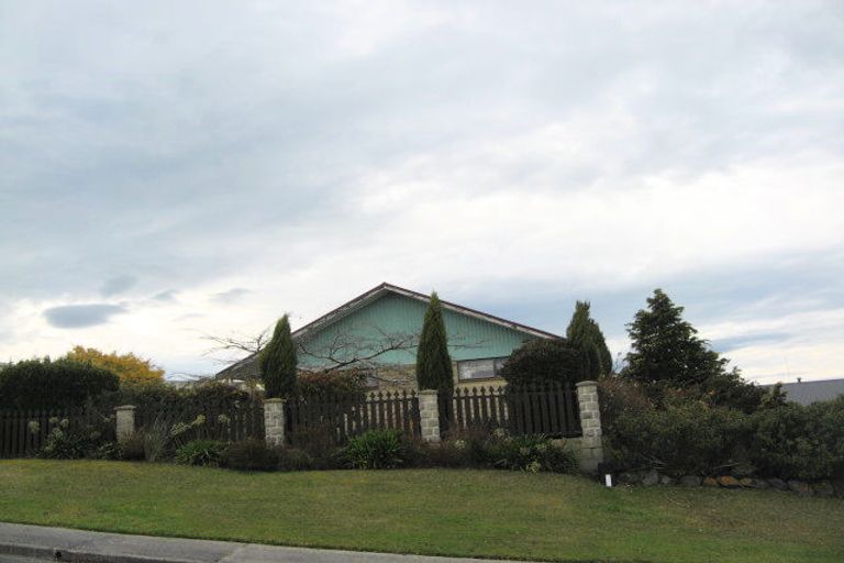 Photo of property in 20 Mcneil Street, Balclutha, 9230