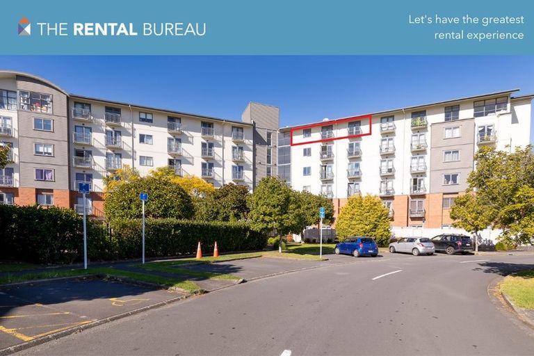 Photo of property in 5e/10 Crown Lynn Place, New Lynn, Auckland, 0600