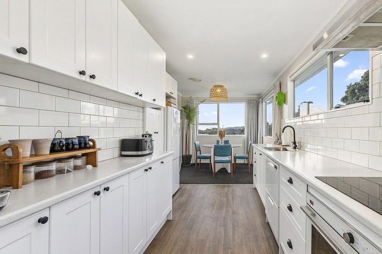 Photo of property in 2 Adventure Drive, Whitby, Porirua, 5024