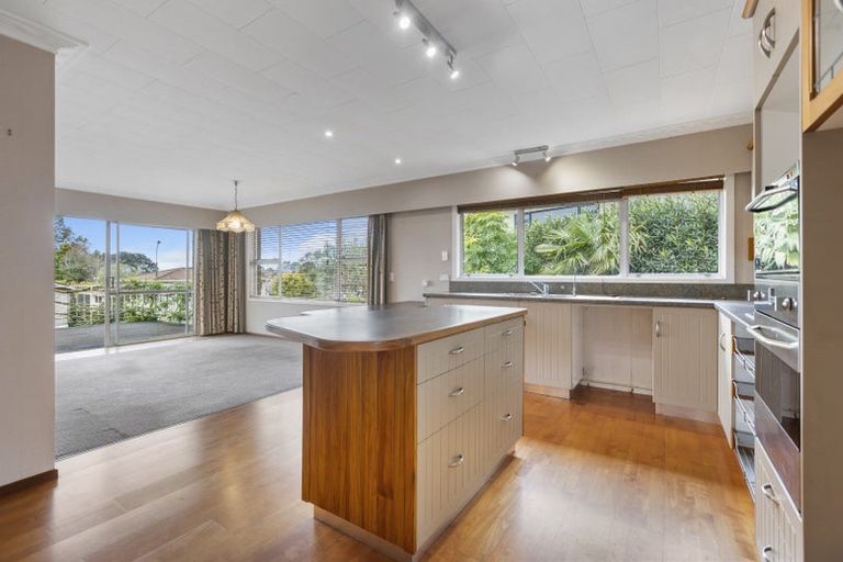 Photo of property in 5 Fairfax Terrace, Frankleigh Park, New Plymouth, 4310