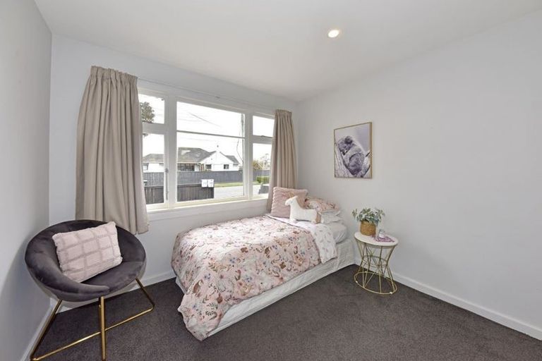 Photo of property in 52 Moreland Avenue, Papanui, Christchurch, 8053