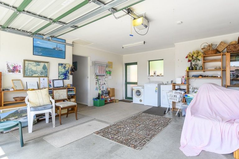 Photo of property in 10 James Henry Avenue, Papamoa Beach, Papamoa, 3118