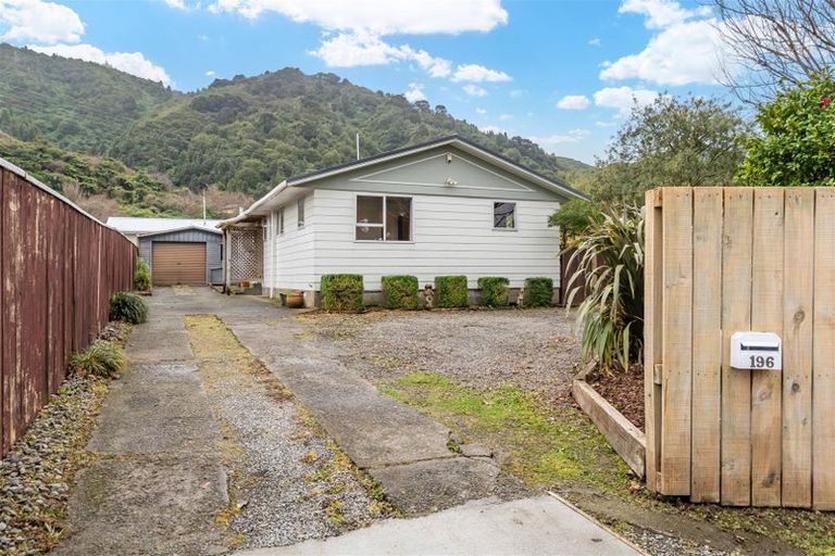 Photo of property in 196 California Drive, Totara Park, Upper Hutt, 5018
