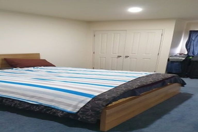 Photo of property in 3 Butia Avenue, Henderson, Auckland, 0612