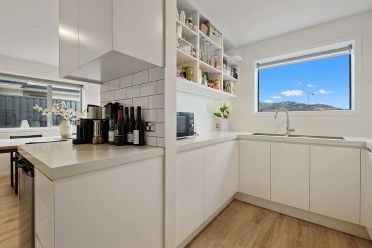 Photo of property in 25 Magnetic Place, Cromwell, 9310