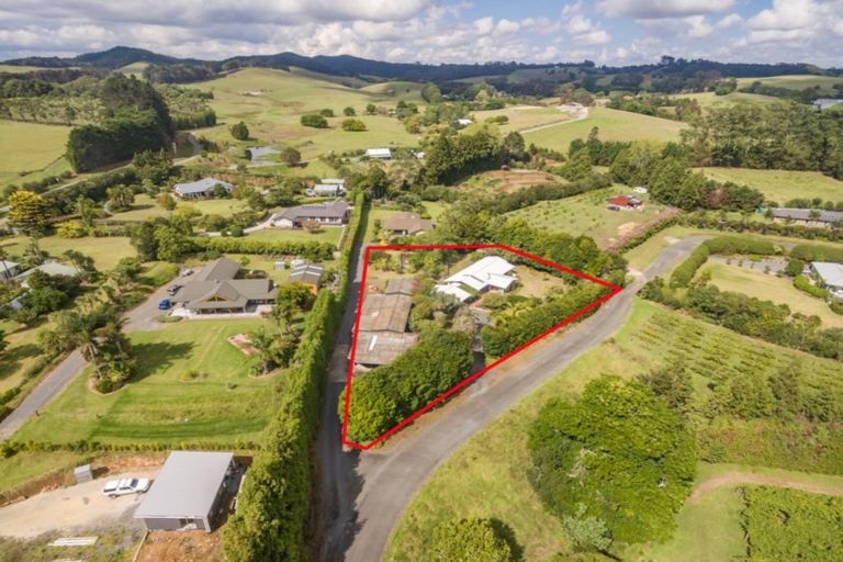 Photo of property in 73 Riddell Road, Kerikeri, 0230