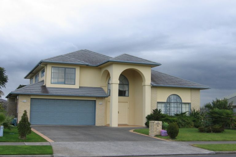 Photo of property in 56 Delmont Close, East Tamaki Heights, Auckland, 2016
