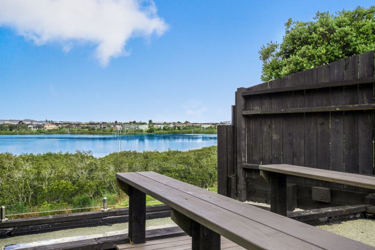 Photo of property in 75 Waimahia Avenue, Weymouth, Auckland, 2103