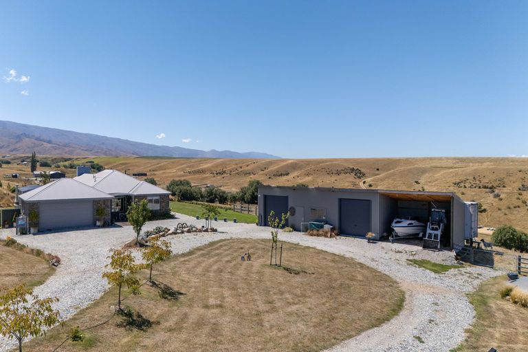 Photo of property in 196 Nelsen Ridge Road, Waikerikeri, Alexandra, 9393