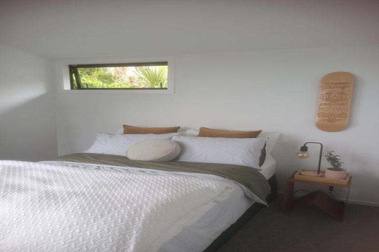 Photo of property in 2/182 Mount Pleasant, Mount Pleasant, Christchurch, 8081