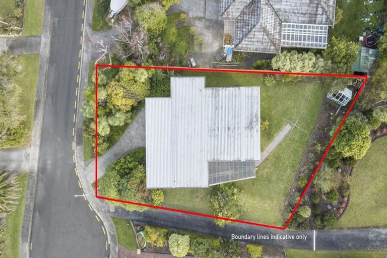 Photo of property in 8 Cashmere Place, Glenfield, Auckland, 0629