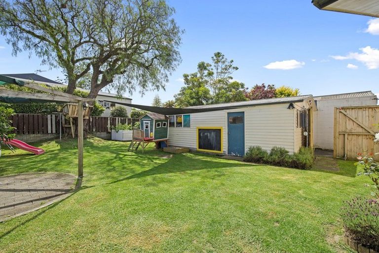 Photo of property in 6 Hazelwood Avenue, Dinsdale, Hamilton, 3204