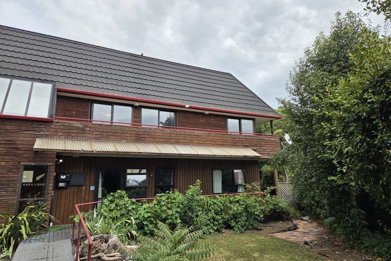 Photo of property in 518 Linwood Avenue, Woolston, Christchurch, 8062