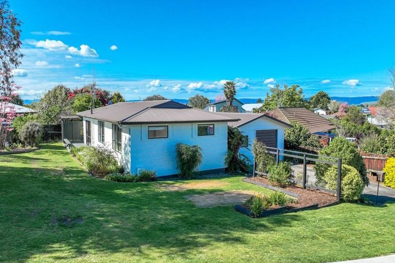 Photo of property in 11 Hillcrest Street, Tirau, 3410