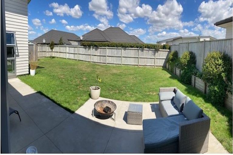 Photo of property in 12 Kaimanawa Road, Karaka, Papakura, 2113