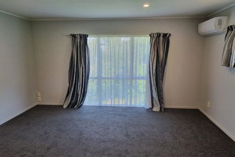 Photo of property in 49 Cyclarama Crescent, Massey, Auckland, 0614