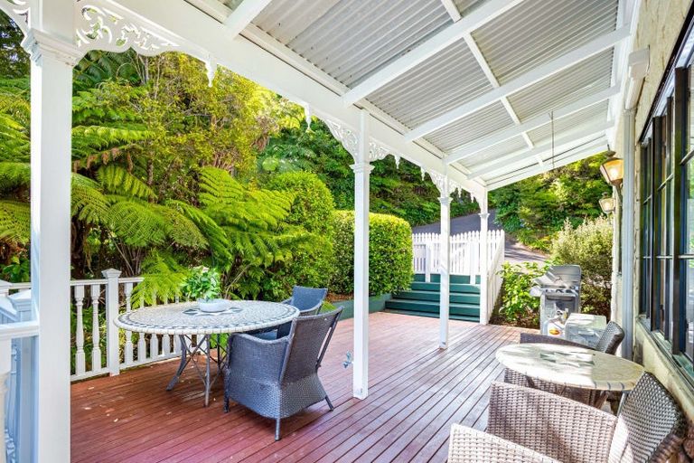 Photo of property in 47 Chatham Avenue, Paremoremo, Auckland, 0632