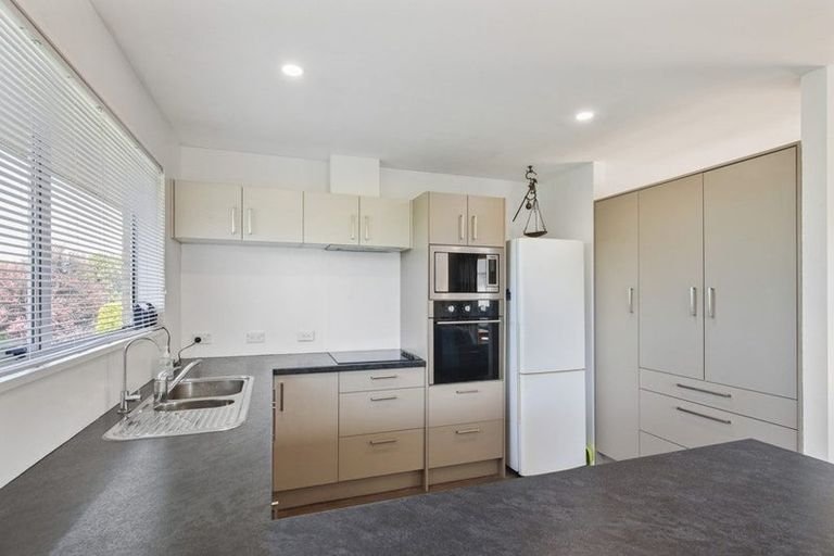 Photo of property in 16 Chamberlain Lane, Rangiora, 7400