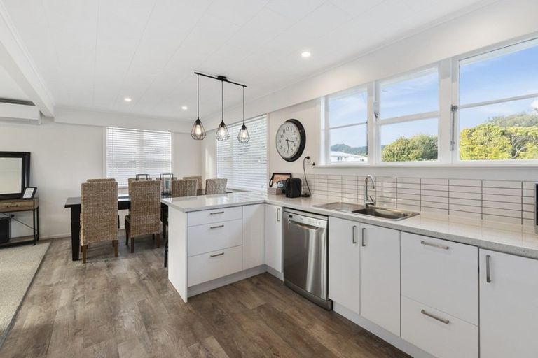 Photo of property in 15a Freemans Road, Otaki, 5512