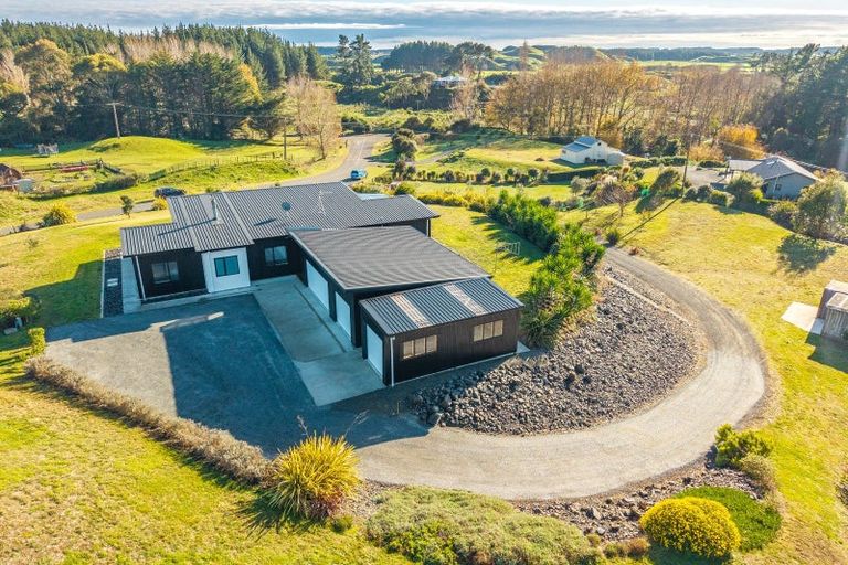 Photo of property in 9 Kristin Place, Manakau, Levin, 5573