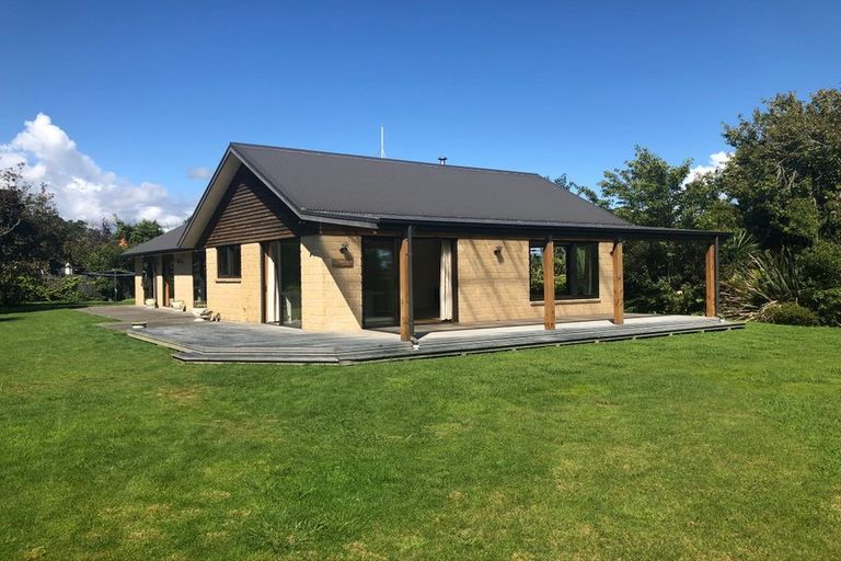 Photo of property in 76 Rolleston Street, Hokitika, 7810