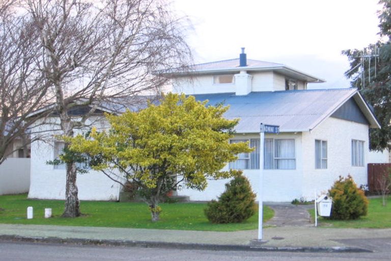 Photo of property in 44 Matipo Street, Takaro, Palmerston North, 4410