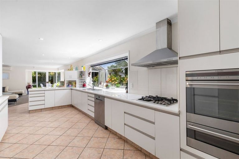 Photo of property in 12 Cephas Close, Sockburn, Christchurch, 8042