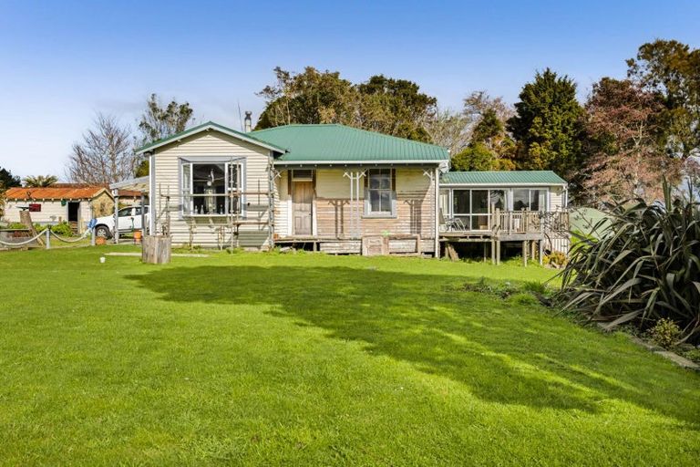 Photo of property in 11 High Street, Eltham, 4322