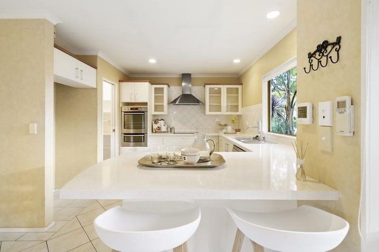 Photo of property in 2/13a Sandspit Road, Cockle Bay, Auckland, 2014