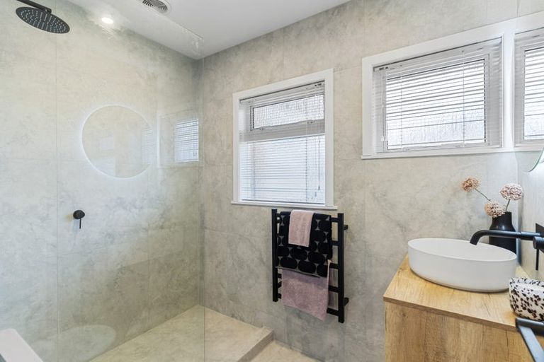 Photo of property in 1/17 Jutland Road, Hauraki, Auckland, 0622