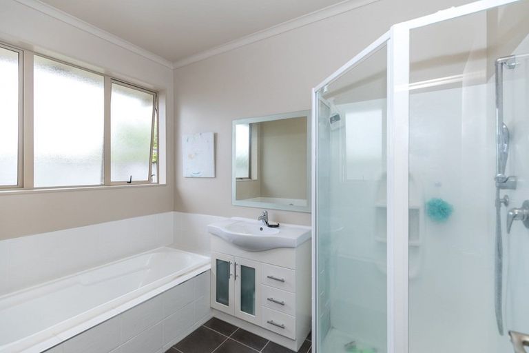 Photo of property in 131f Rototuna Road, Rototuna, Hamilton, 3210