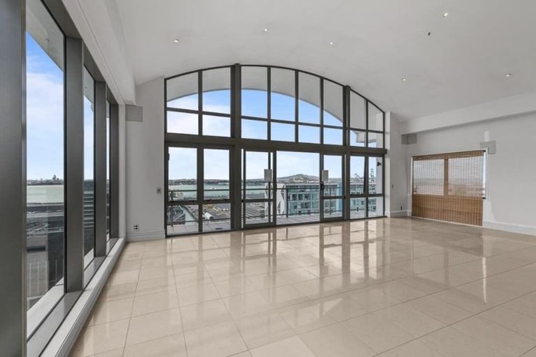 Photo of property in Tower Hill Apartments, 15f/1 Emily Place, Auckland Central, Auckland, 1010