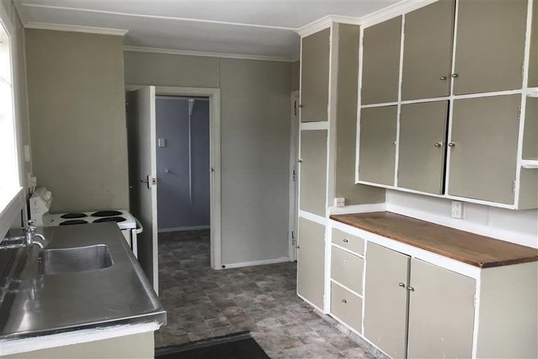 Photo of property in 8 Harris Street, Naenae, Lower Hutt, 5011