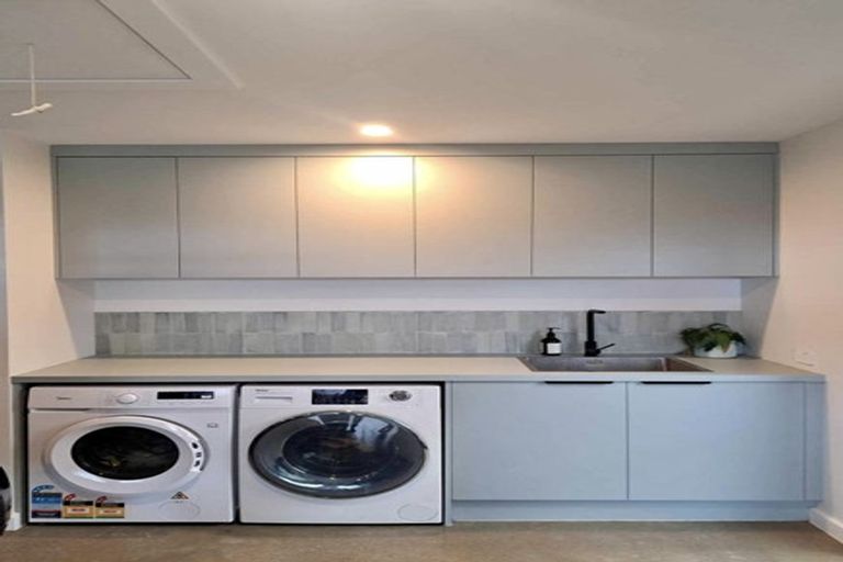 Photo of property in 6 Allans Way, Waiuku, 2123