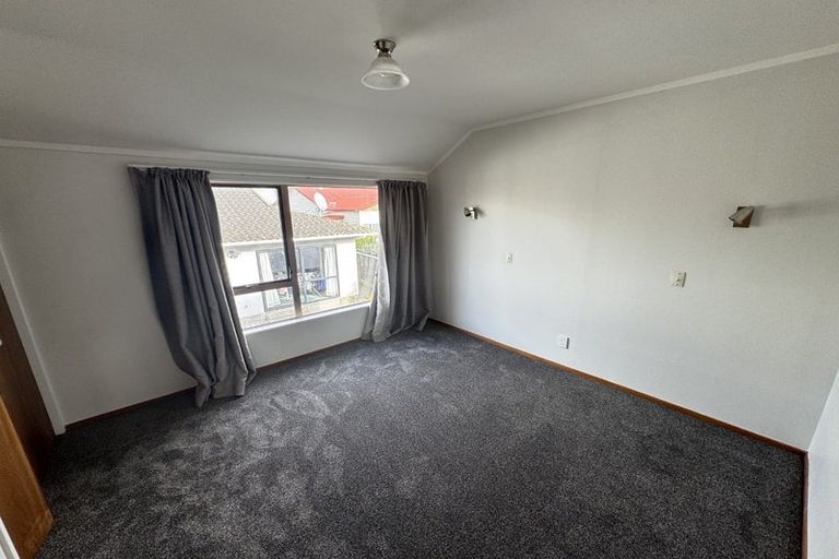 Photo of property in 4f Earp Street, Johnsonville, Wellington, 6037