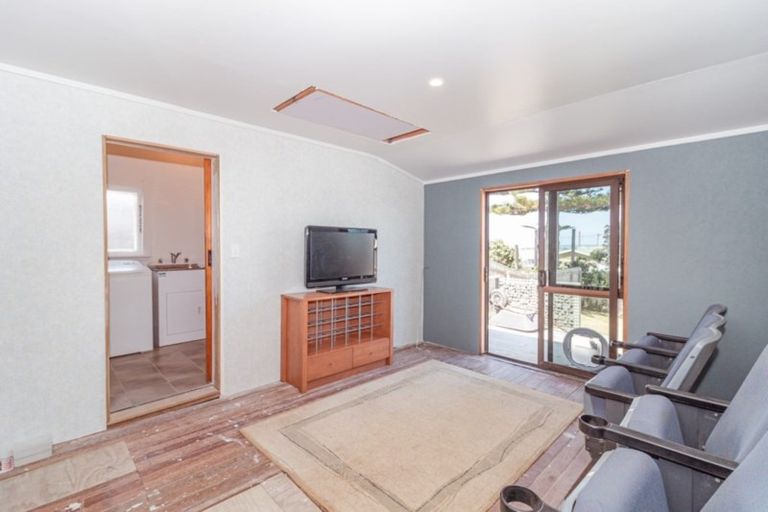 Photo of property in 11 Ashton Terrace, Castlecliff, Whanganui, 4501