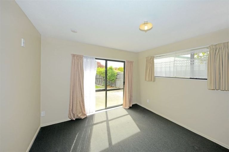 Photo of property in 130 Saint Johns Street, Bromley, Christchurch, 8062