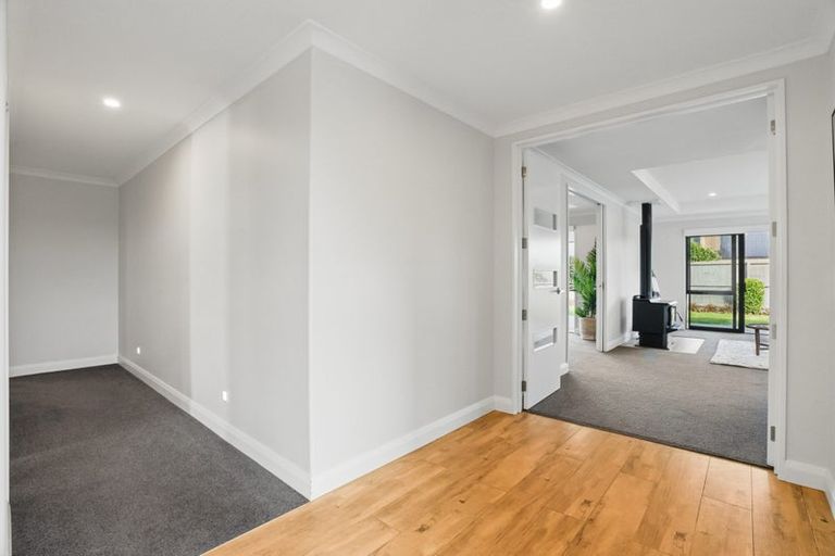 Photo of property in 18 Silver Peaks Drive, West Melton, 7618