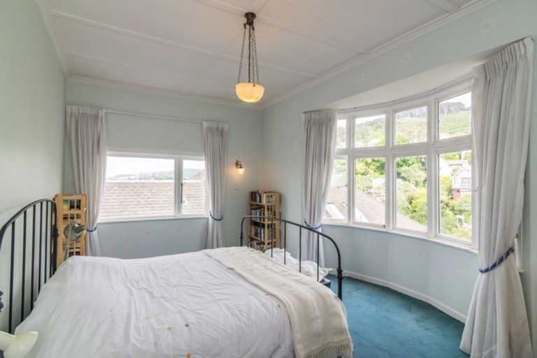 Photo of property in 4 Lower Watt Street, Wadestown, Wellington, 6012